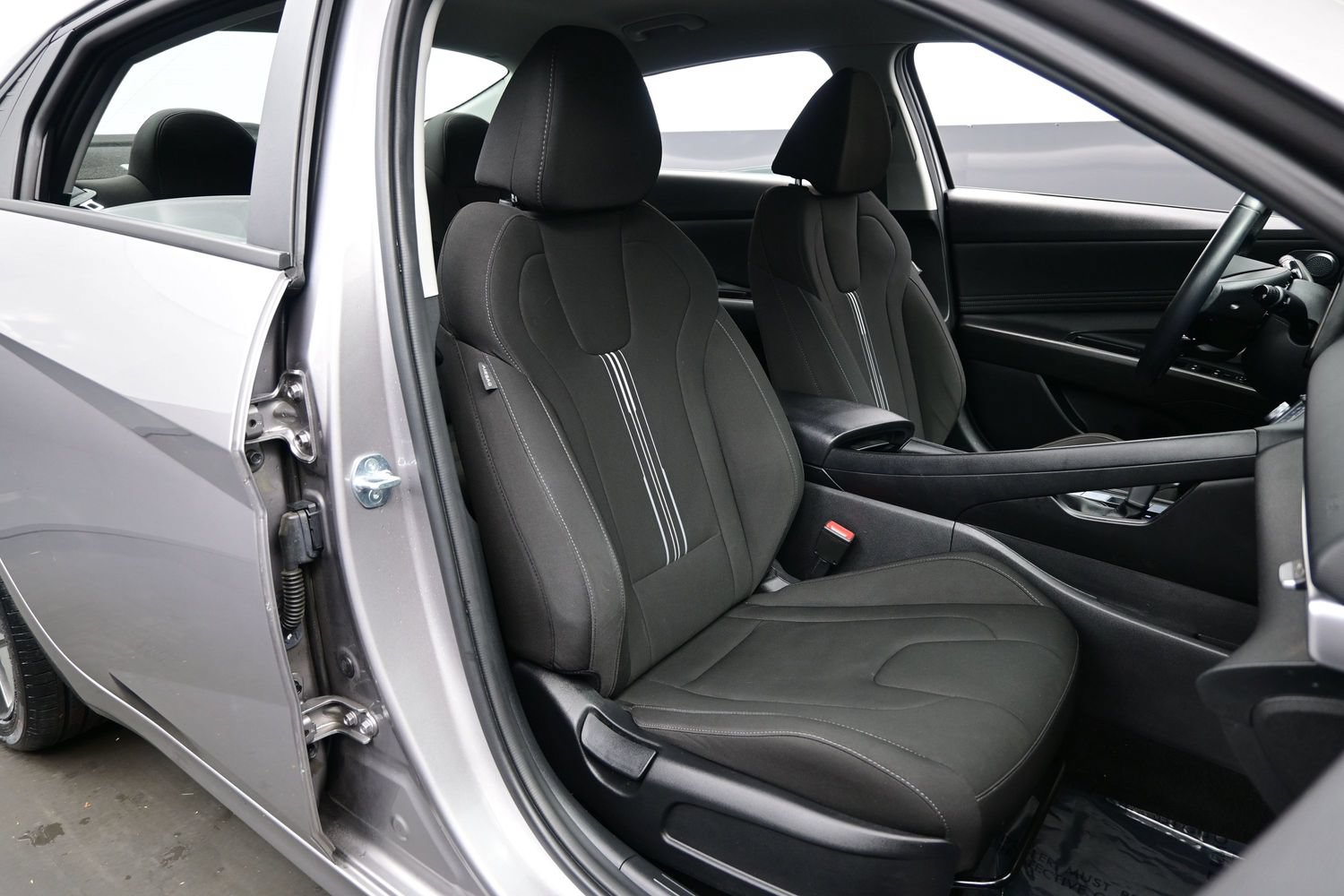 Certified 2023 Hyundai Elantra SEL w/ Convenience Package FWD image 13