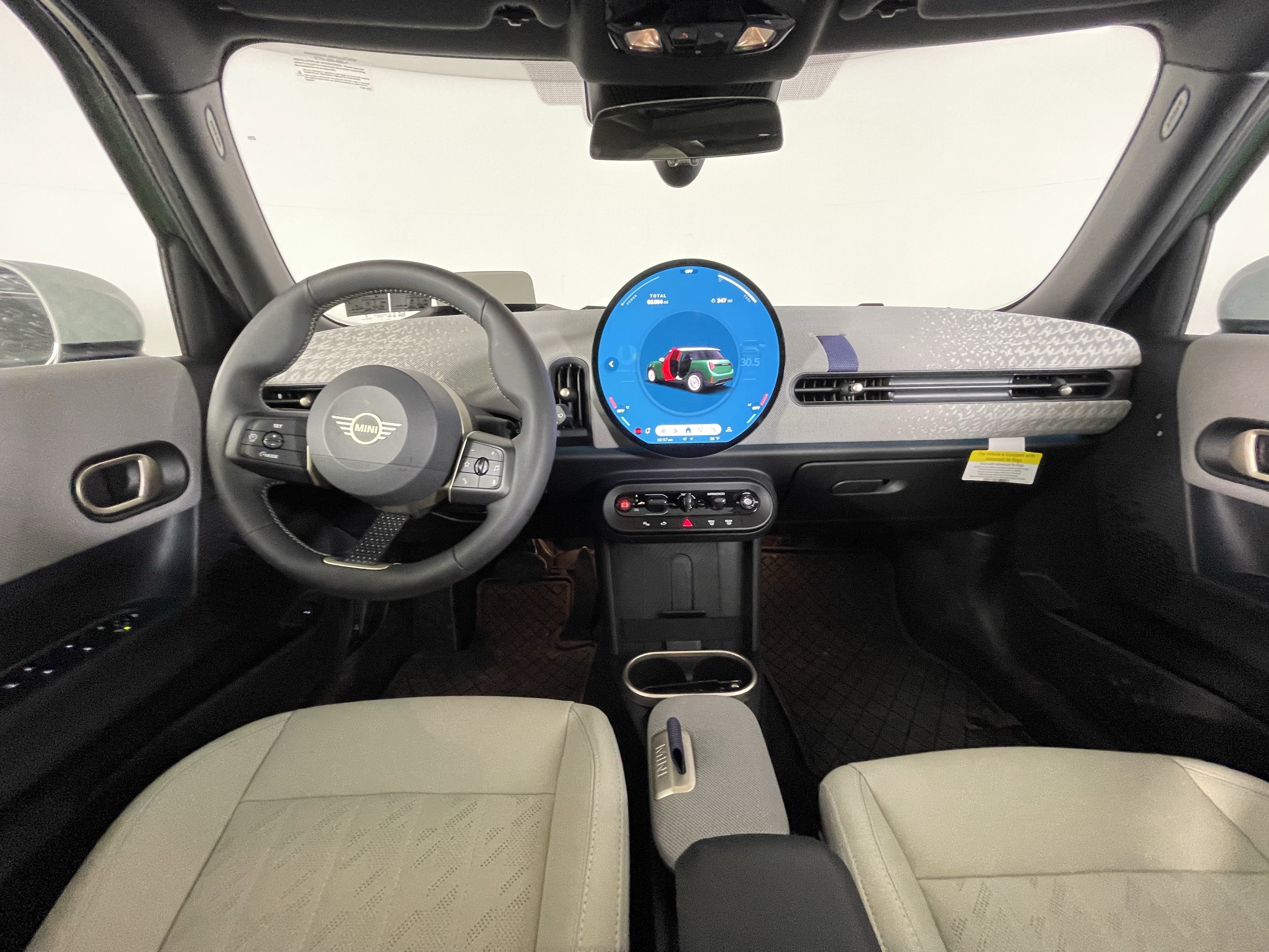 Used 2026 MINI Cooper 4-Door Hardtop FWD image 17