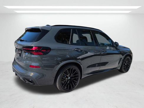 New 2026 BMW X5 xDrive40i w/ M Sport Package AWD/4WD image 4
