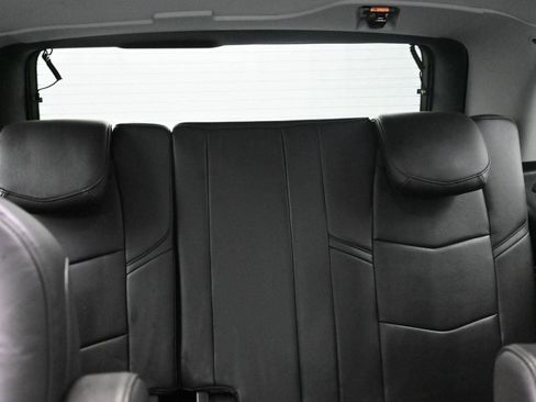 Used 2020 Cadillac Escalade Premium Luxury w/ LPO, Radiant Package image 16