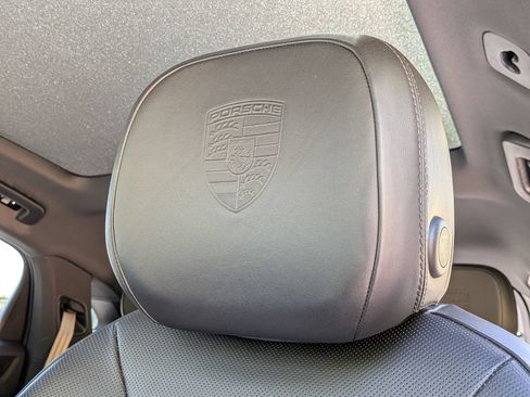 Certified 2023 Porsche Cayenne Platinum Edition AWD/4WD image 6