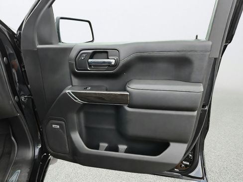 Used 2020 Chevrolet Silverado 1500 LTZ w/ LTZ Premium Package AWD/4WD image 29