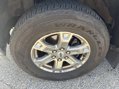 Used 2022 Ford F150 XLT w/ XTR Package AWD/4WD image 10