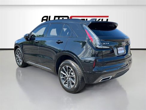 Used 2024 Cadillac XT4 Sport image 5