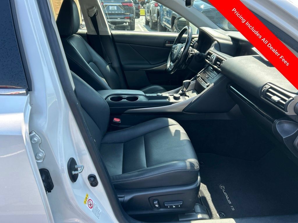 Used 2017 Lexus IS 200t w/ Premium Package RWD image 22