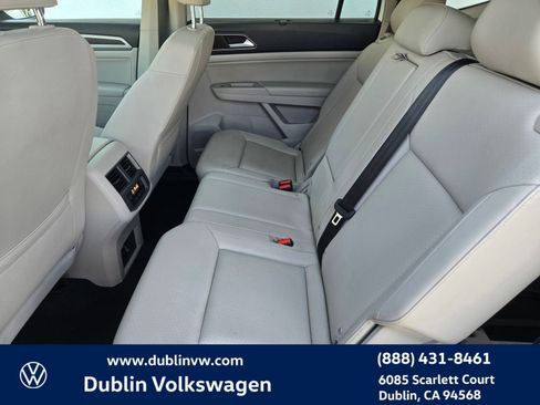 Used 2019 Volkswagen Atlas SE w/ Panoramic Sunroof Package image 12