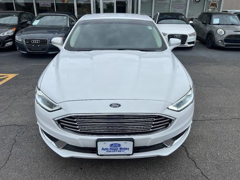 Used 2018 Ford Fusion SE w/ Equipment Group 602A FWD image 5