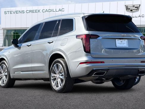 Certified 2025 Cadillac XT6 Premium Luxury image 5