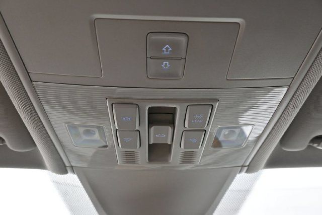Used 2023 Volkswagen Tiguan SE FWD image 28