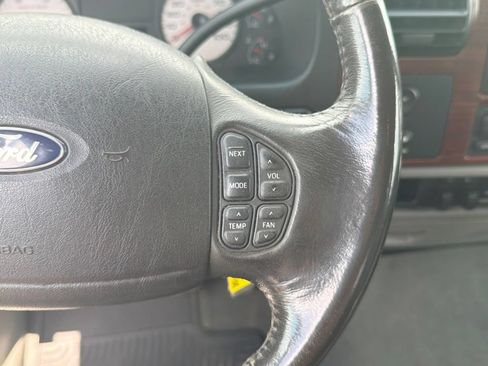 Used 2006 Ford F350 Lariat RWD image 46