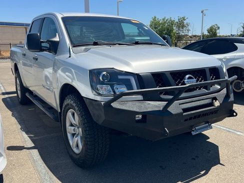 Used 2011 Nissan Titan S w/ S Popular Equipment Pkg AWD/4WD image 2