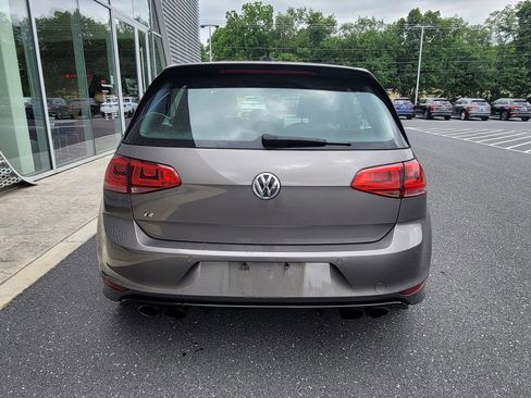 Used 2017 Volkswagen Golf R 4-Door AWD/4WD image 6