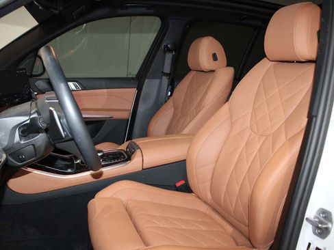 Used 2026 BMW X5 xDrive40i image 14