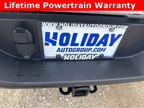 Used 2024 Jeep Gladiator Rubicon w/ Technology Group image 5