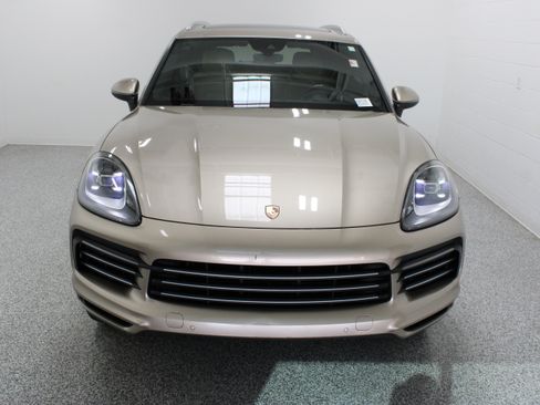 Used 2019 Porsche Cayenne AWD/4WD image 3