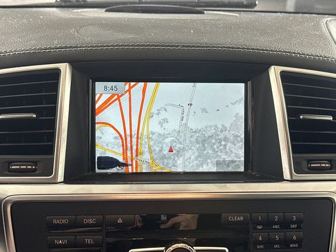 Used 2015 Mercedes-Benz GL 450 4MATIC image 5