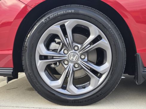 Used 2023 Honda Accord EX image 11