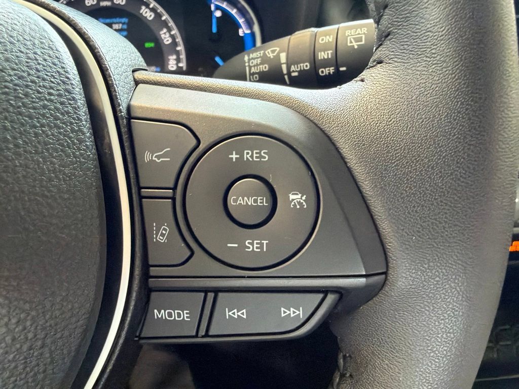 Certified 2025 Toyota RAV4 XLE w/ Convenience Package AWD/4WD image 15