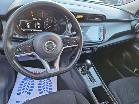 Used 2021 Nissan Kicks SV image 12