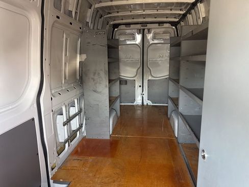 Used 2014 Mercedes-Benz Sprinter 3500 image 17