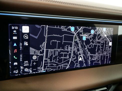 New 2026 Porsche Macan Electric image 15