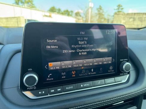 Used 2023 Nissan Rogue S image 19