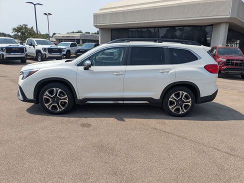 Used 2023 Subaru Ascent Limited w/ Technology Package image 2