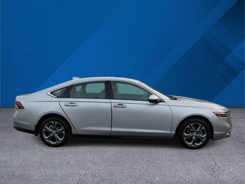 Certified 2023 Honda Accord EX image 10