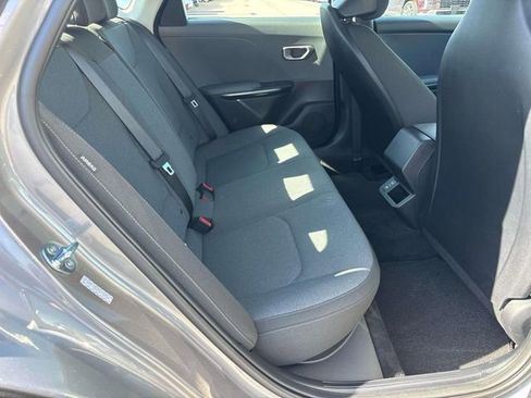 Used 2025 Kia K4 FWD image 14