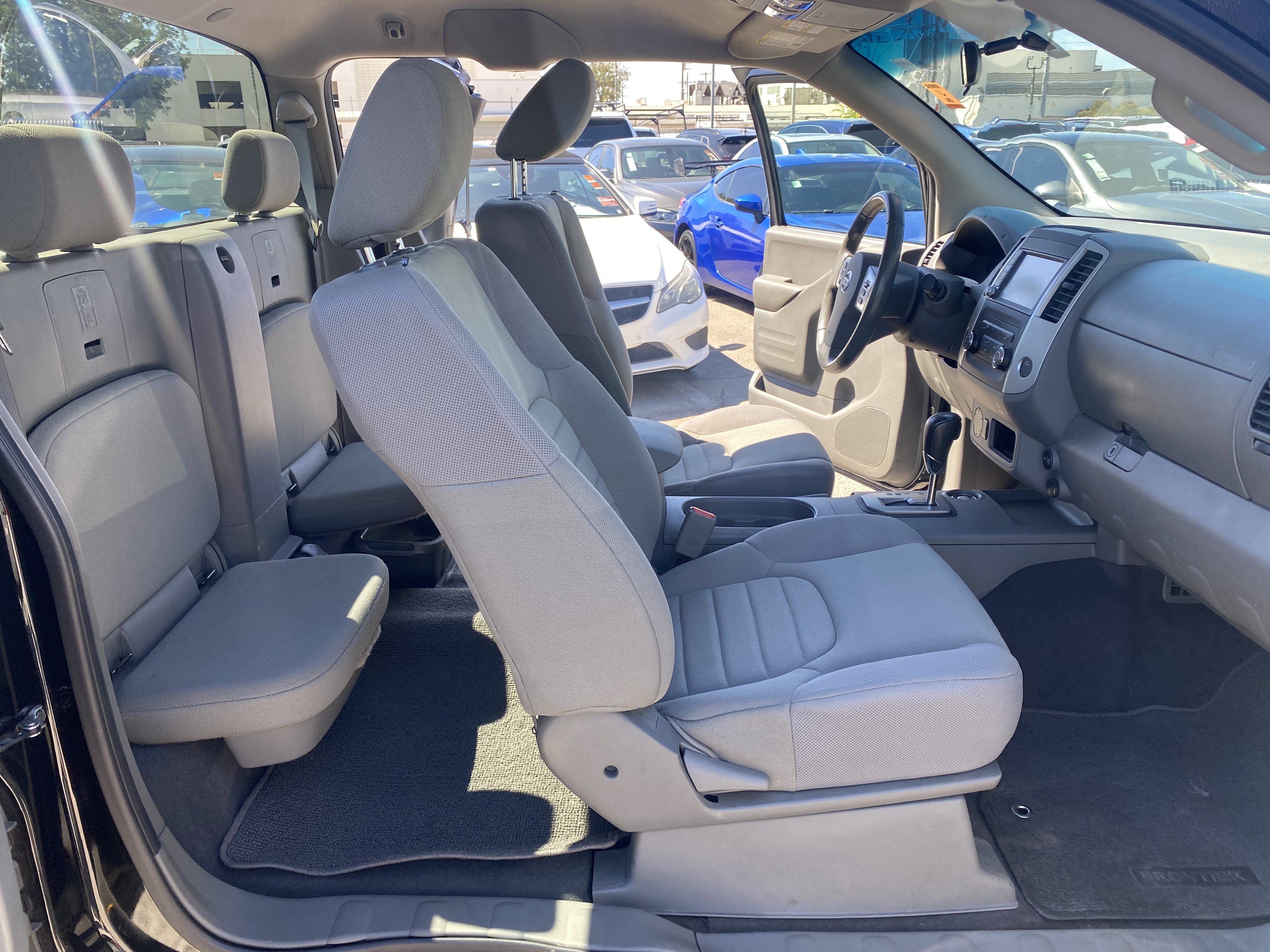 Used 2020 Nissan Frontier S RWD image 19