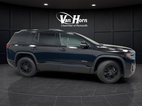 Used 2022 GMC Acadia AT4 w/ Technology Package AWD/4WD image 8