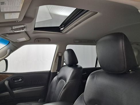 Used 2017 INFINITI QX80 4WD w/ Driver Assistance Package image 7