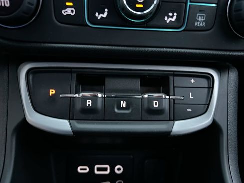 Used 2023 GMC Terrain SLE w/ Driver Convenience Package AWD/4WD image 15