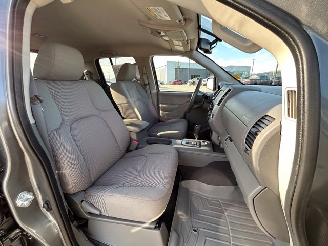 Used 2021 Nissan Frontier SV w/ Midnight Edition Floor Mats AWD/4WD image 30