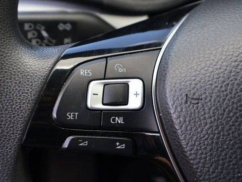 Used 2016 Volkswagen Passat 1.8T S image 20