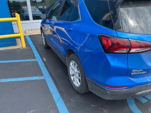 Used 2024 Chevrolet Equinox LT w/ LPO, Floor Liner Package AWD/4WD image 3