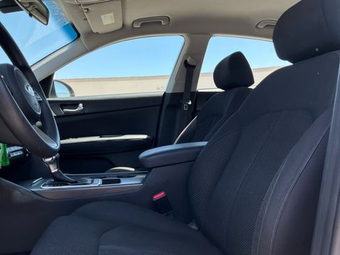 Used 2020 Kia Optima LX FWD image 17