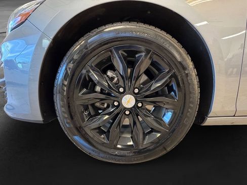 Used 2024 Chevrolet Malibu LT FWD image 9