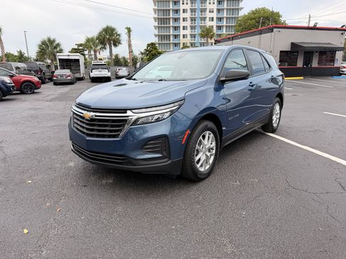 Used 2024 Chevrolet Equinox LS FWD image 4