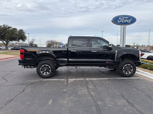 Used 2023 Ford F250 Platinum w/ Tremor Off-Road Package image 3