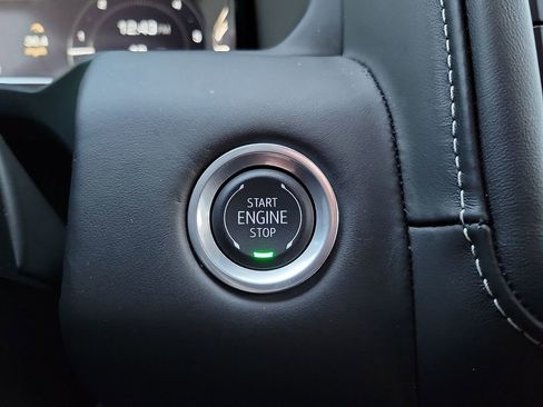 Used 2024 GMC Yukon Denali Ultimate image 18