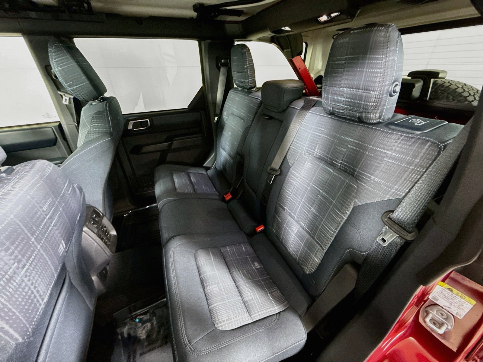 Used 2025 Ford Bronco Heritage Edition AWD/4WD image 21