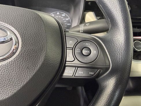 Used 2024 Toyota Corolla LE image 32