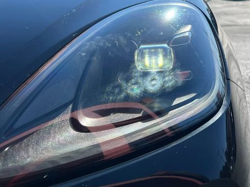 Used 2021 Porsche Cayenne Base image 11