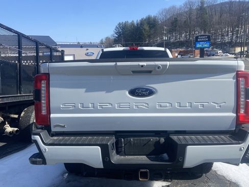 Used 2024 Ford F250 Lariat w/ Sport Appearance Package image 3