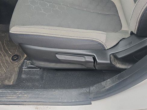 Used 2025 Subaru Forester AWD/4WD image 17