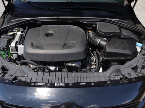 Used 2017 Volvo S60 T6 R-Design Platinum w/ Climate Package AWD/4WD image 42