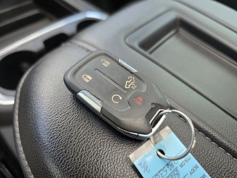 Used 2020 Chevrolet Silverado 1500 LT Trail Boss w/ Midnight Edition image 36