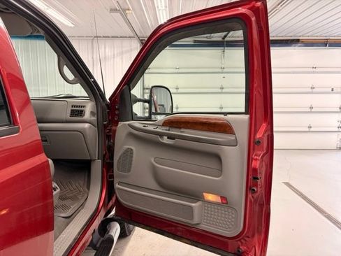 Used 2002 Ford F250 Lariat AWD/4WD image 10