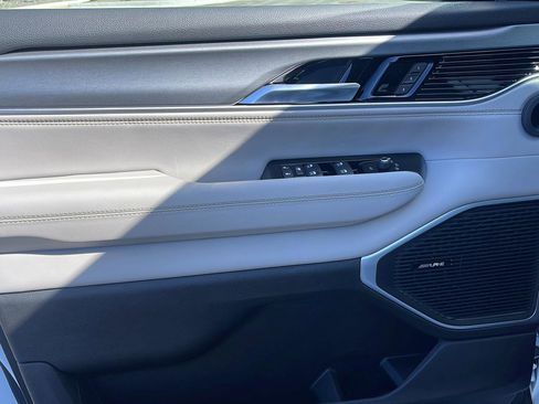 New 2026 Jeep Grand Wagoneer Limited AWD/4WD image 11